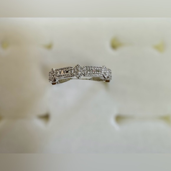 Genuine diamond and 925 silver dainty band ring size 6 - Picture 12 of 15